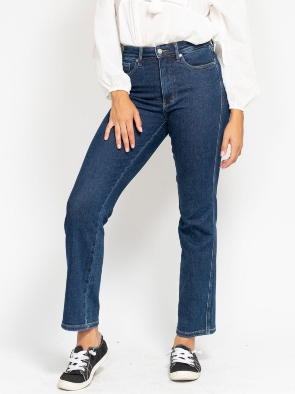 Judy Blue High Waist Tummy Control Classic
Straight Leg Denim Jeans Size 30